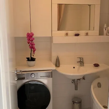Bright Apapartment In The Heart Of Apartment *
